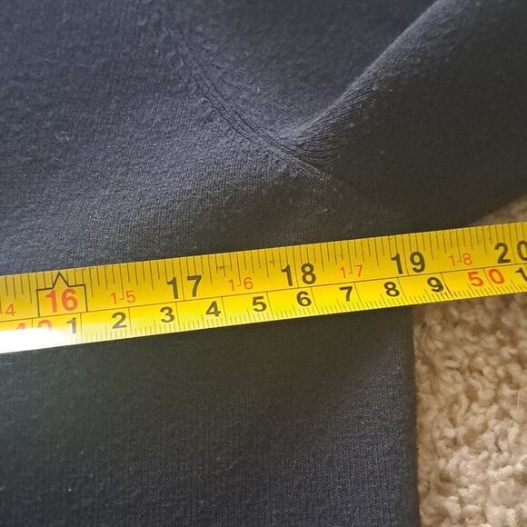 LAFAYETTE 148 New York large dark navy stretch top, $178.00 - Picture 5 of 6